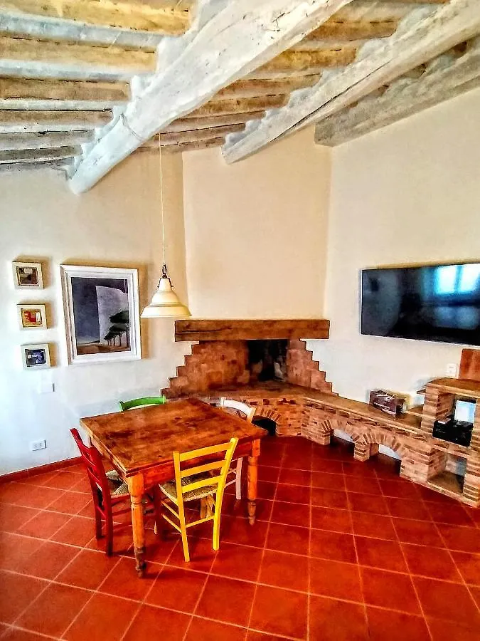 Castelfalfi Art Apartment
